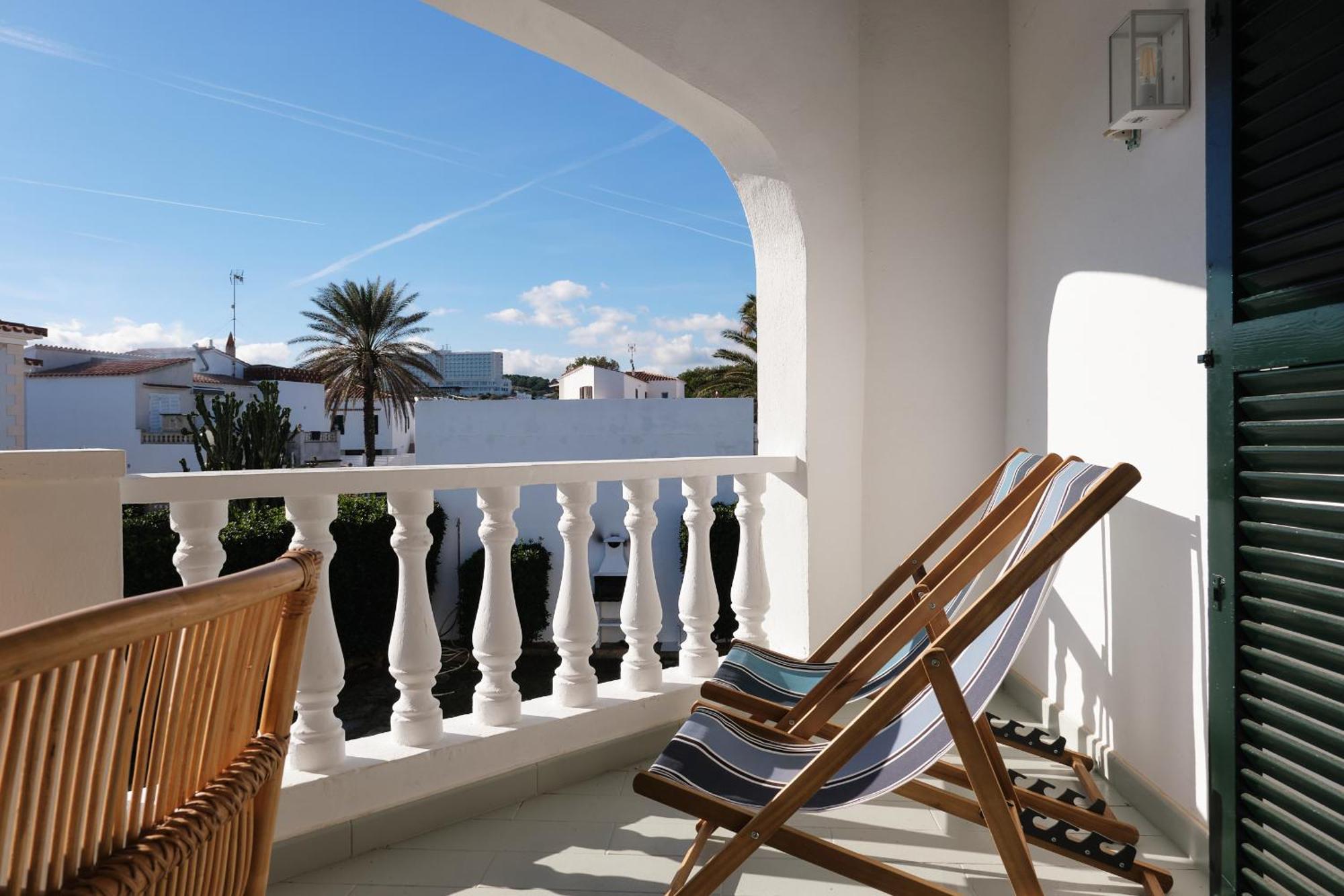 Arenal D'En Castell South Apartment Екстериор снимка