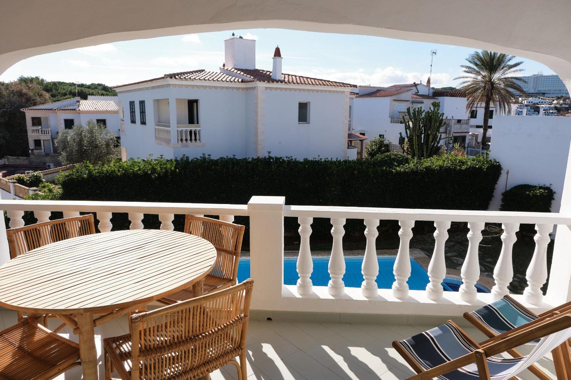 Arenal D'En Castell South Apartment Екстериор снимка