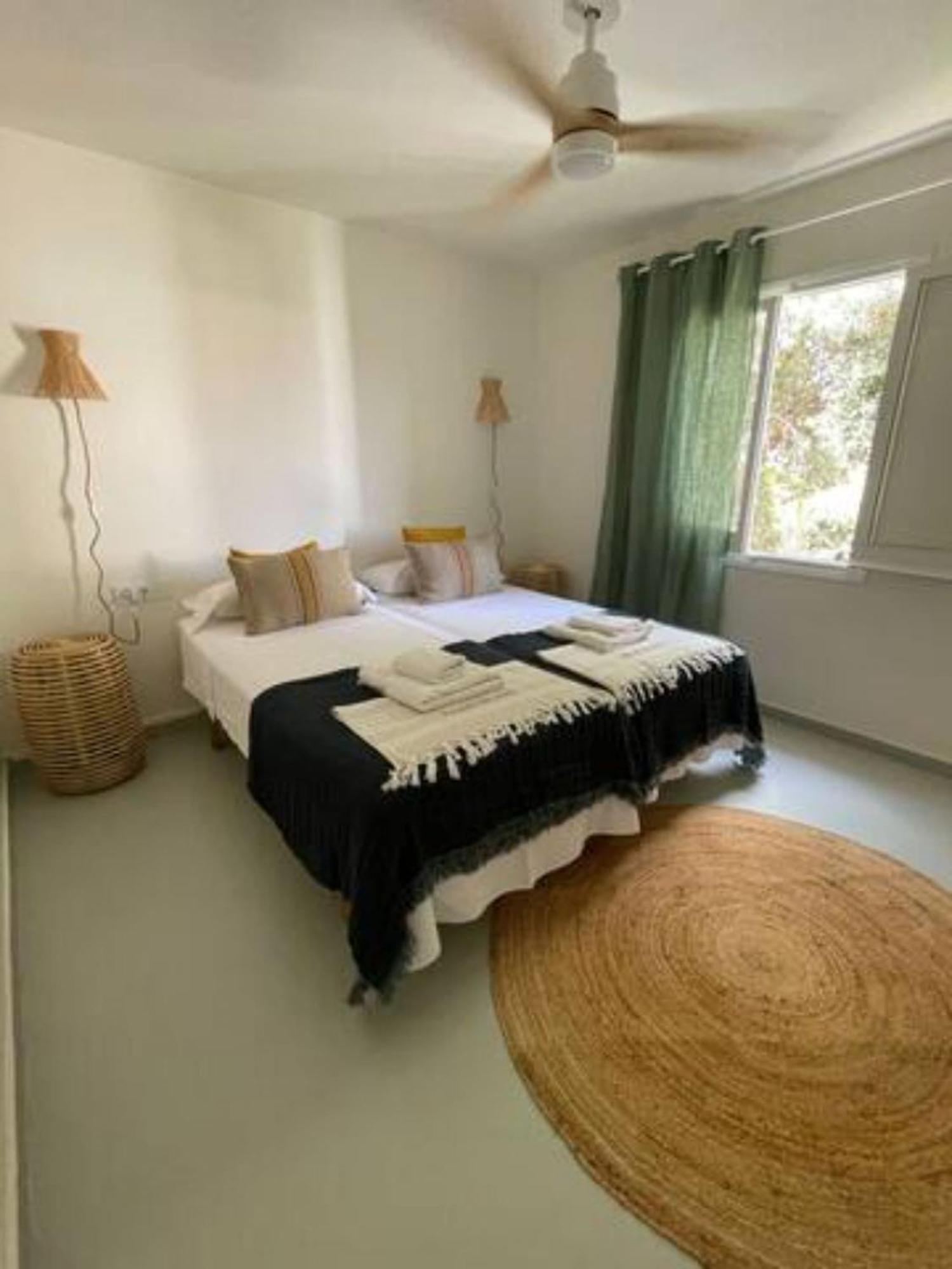 Arenal D'En Castell South Apartment Екстериор снимка