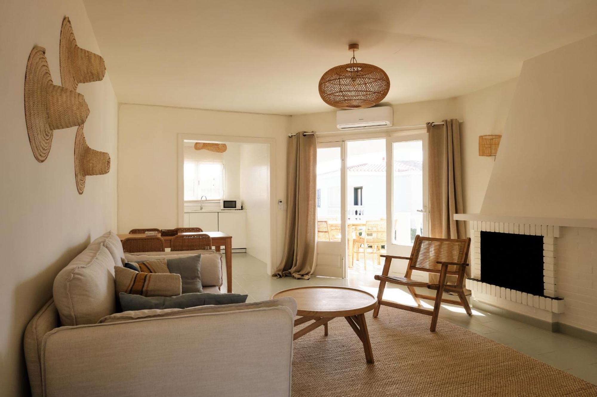 Arenal D'En Castell South Apartment Екстериор снимка