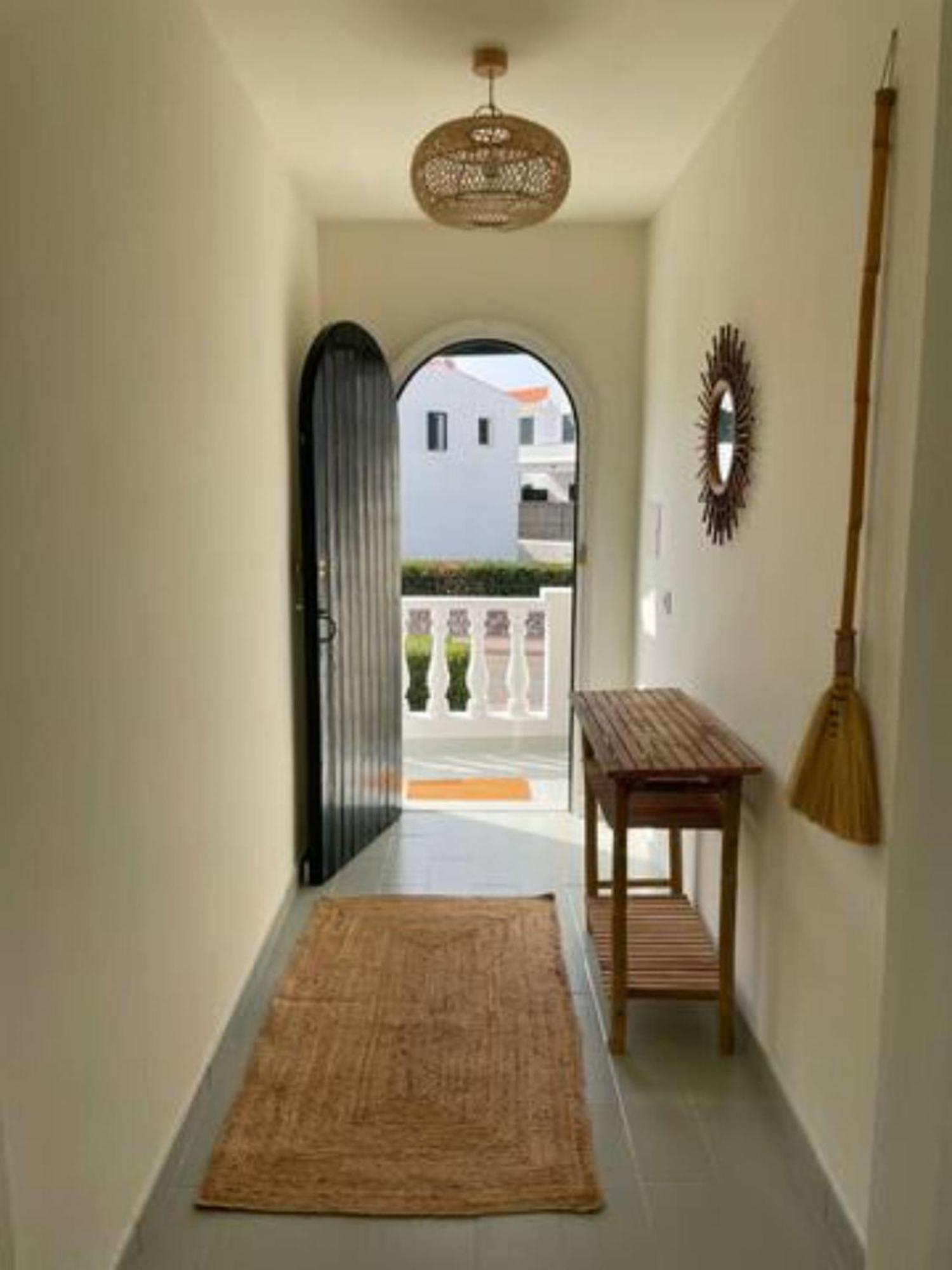 Arenal D'En Castell South Apartment Екстериор снимка
